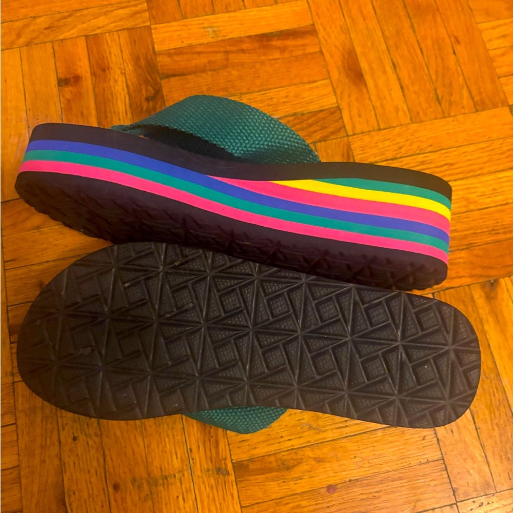 Colorful Platform Flip Flops - Picture 3 of 5